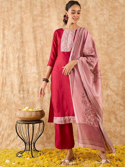 Indyancart IE Floral Printed Straight Kurta with Trousers & Dupatta
