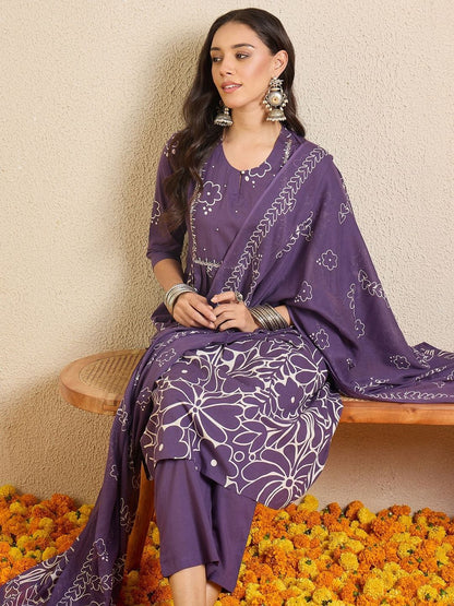 Women Ethnic Motifs Printed Regular Beads and Stones Pure Cotton Kurta with Trousers & With Dupatta