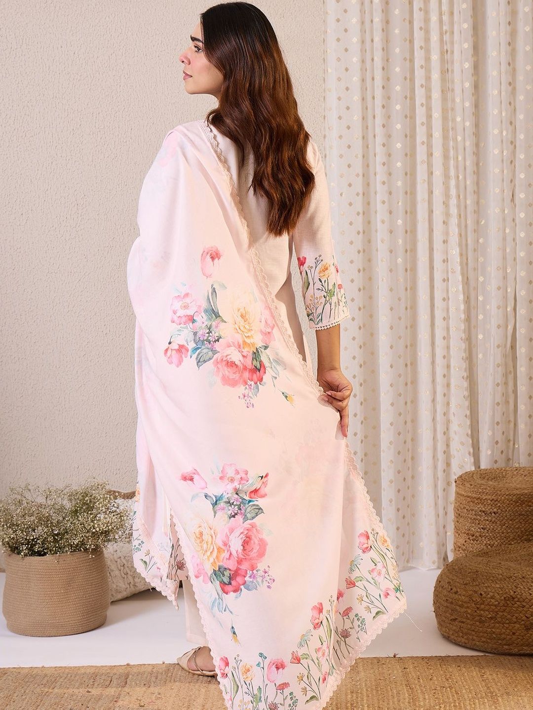 Floral Printed Round Neck Linen Straight Kurta & Trousers With Dupatta