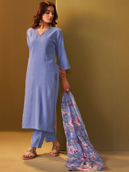 Women Floral Solid Kurta with Trousers & Dupatta