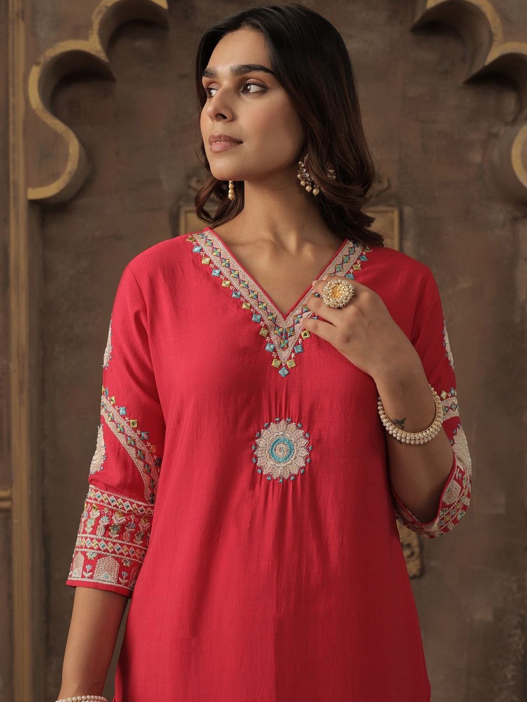 Floral Embroidered V-Neck Thread Work Straight Kurta With Trousers