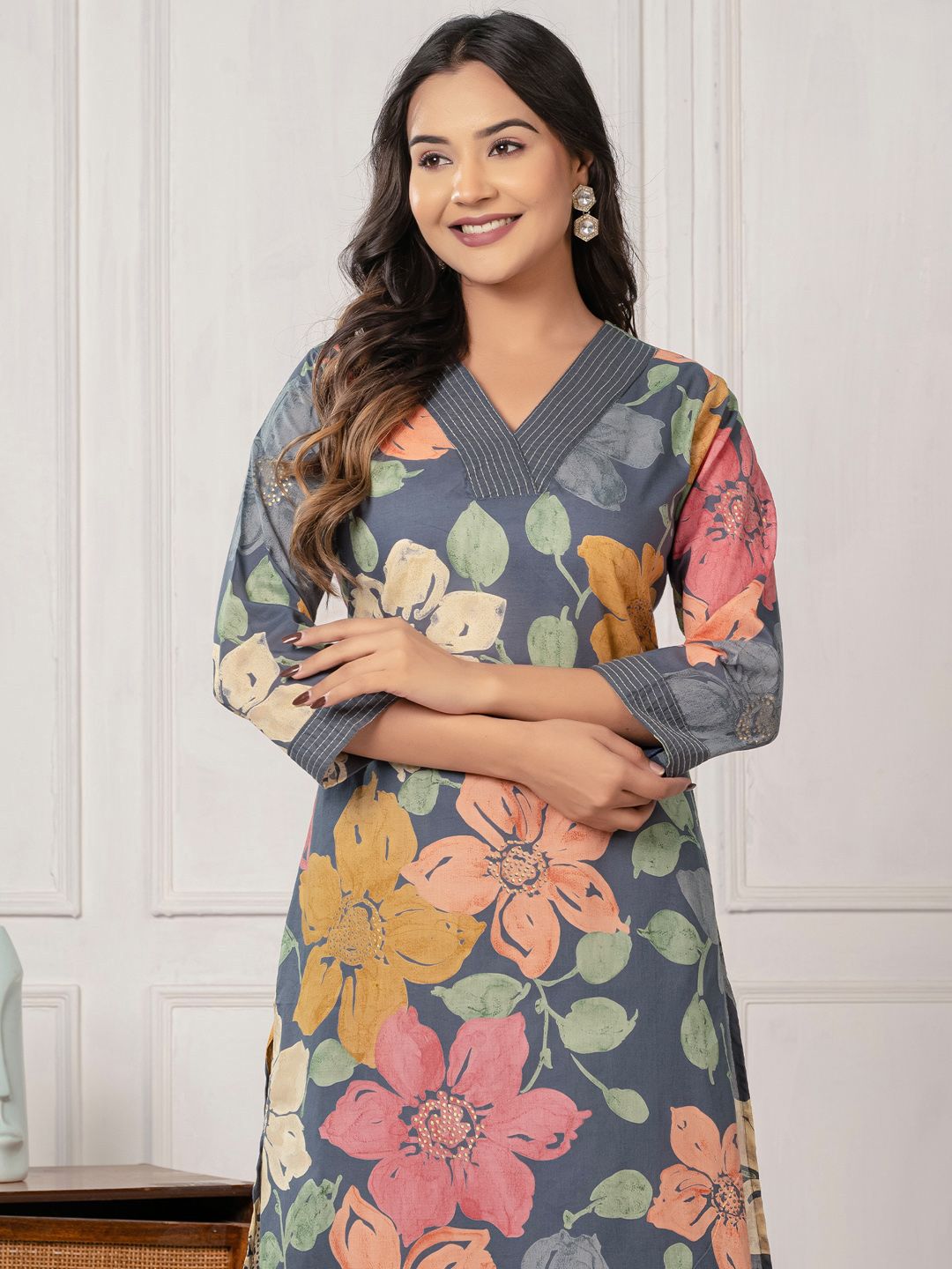 Women Floral Printed Regular Pure Cotton Kurta with Trouser