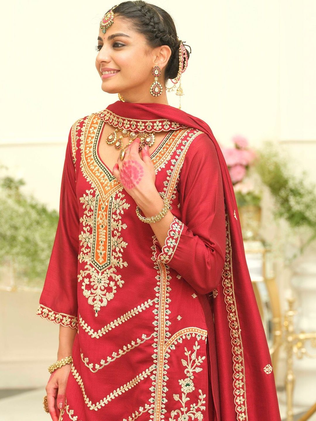 Indyancart IE Women Kurta Sets