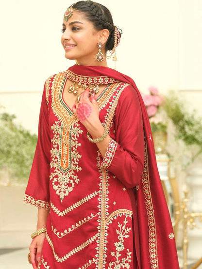 Indyancart IE Women Kurta Sets