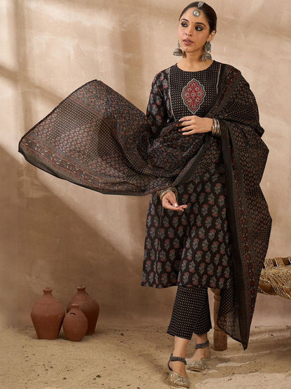 Women Ethnic Motifs Printed Cotton Kurta with Trousers & Dupatta