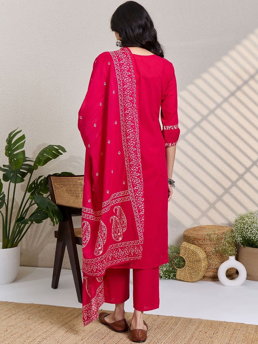 Paisley Printed Thread Work Pure Cotton Kurta With Trousers & Dupatta