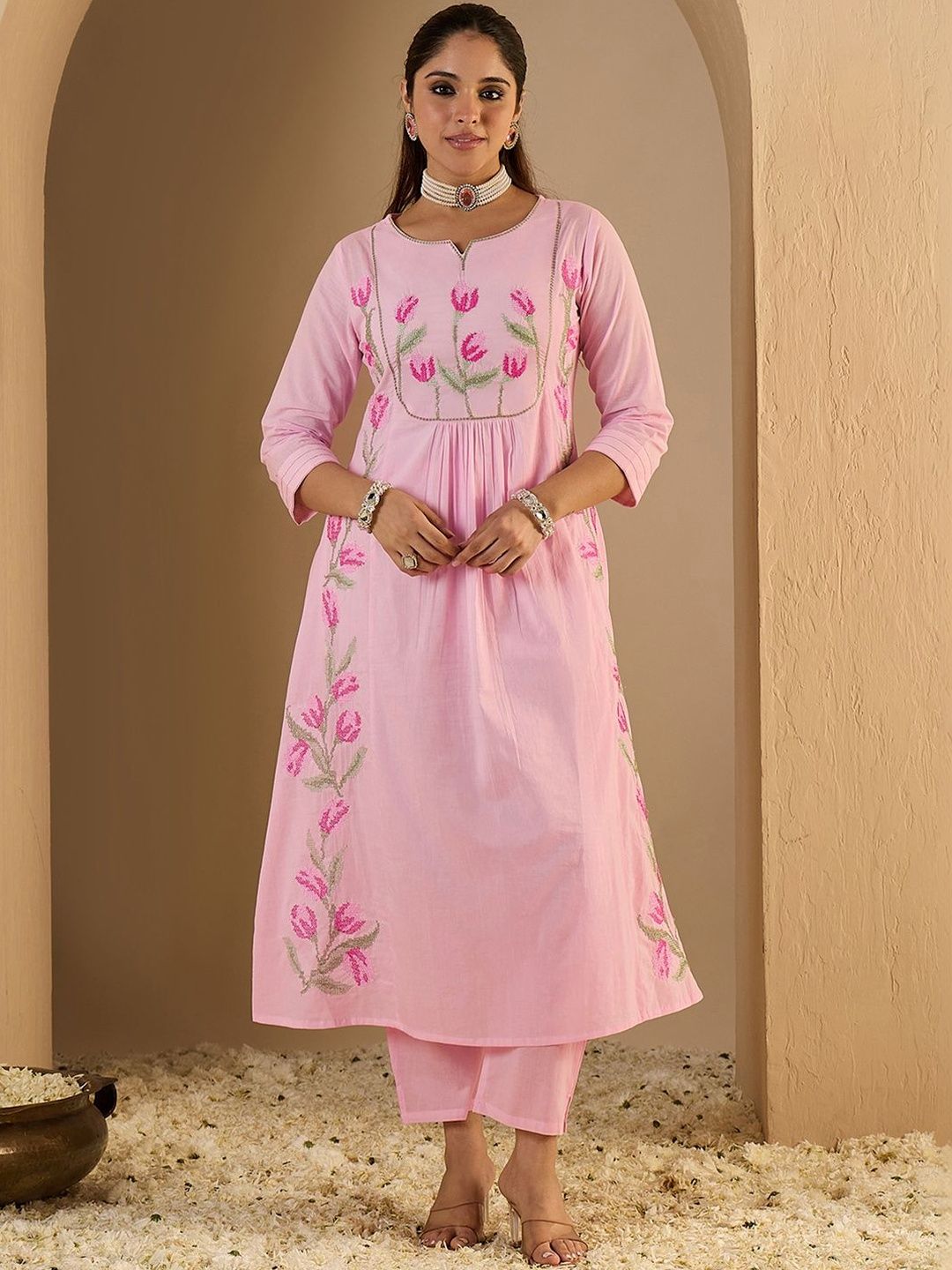Women Floral Embroidered Panelled Thread Work Pure Cotton Kurta with Trousers & With Dupatta