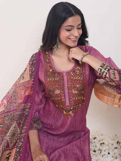 Embroidered Round Neck Thread Work Chanderi Cotton Kurta With Trousers & Dupatta