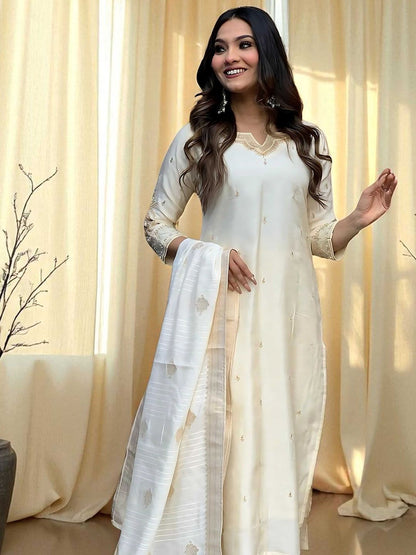 Indyancart SN Women's Floral Embroidered Cotton Kurta with Pyjamas & Dupatta