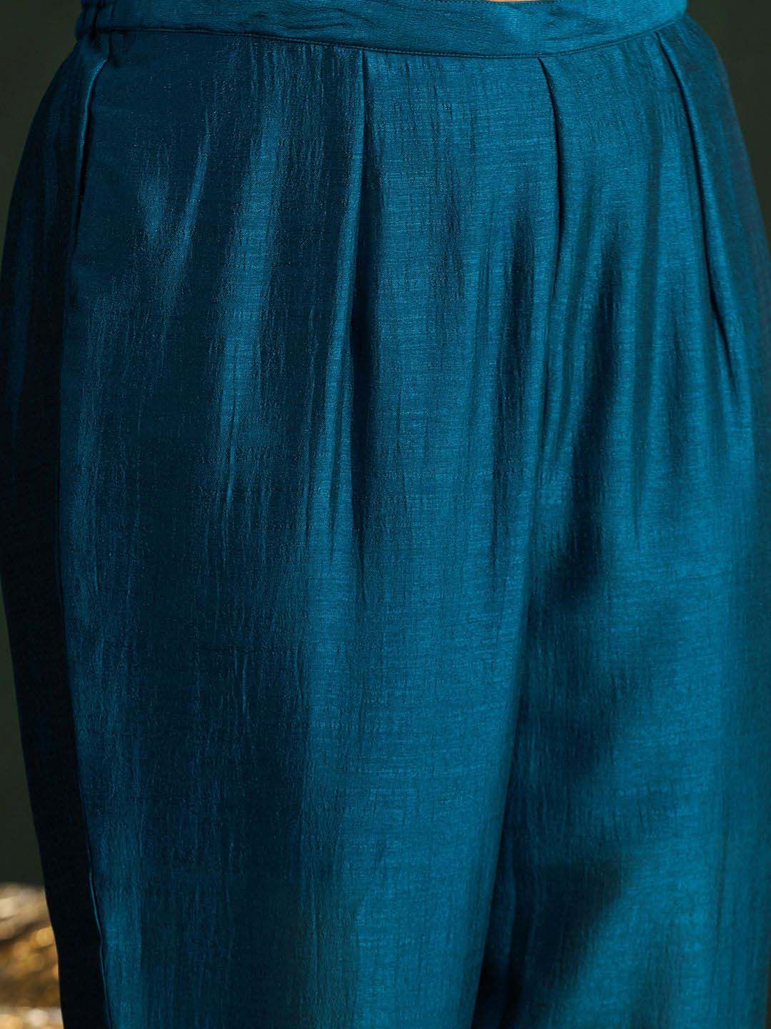 Indyancart IE Ethnic Motifs Embroidered Straight Kurta with Trousers & With Dupatta