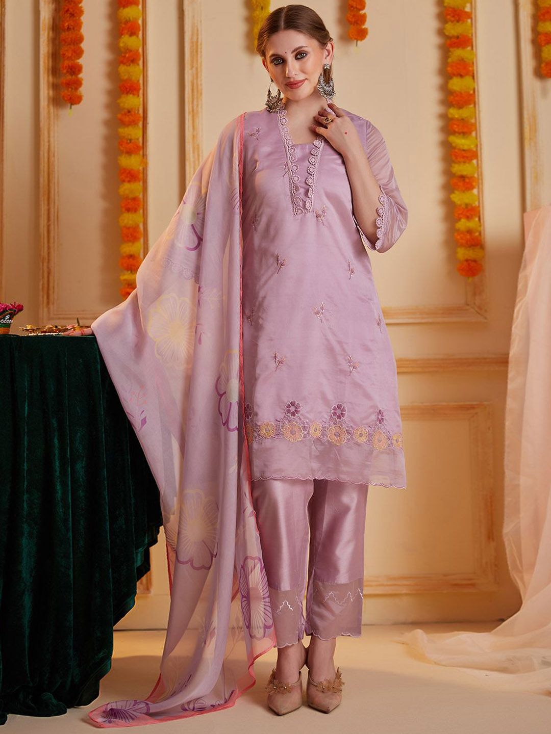 Indyancart SN Women's Floral Embroidered Notch Neck Thread Work Straight Kurta With Trouser & Dupatta