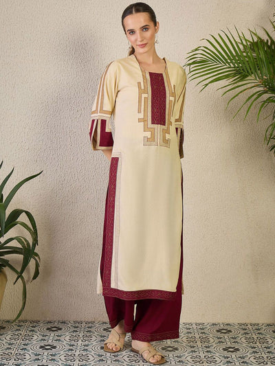 Indyancart IE Women Ethnic Motifs Embroidered Regular Thread Work Kurta with Trousers