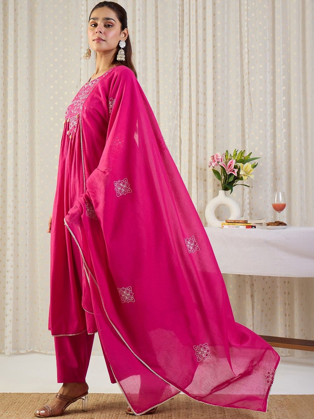 Ethnic Motifs Embroidered Thread Work Pure Cotton Kurta With Trousers & Dupatta