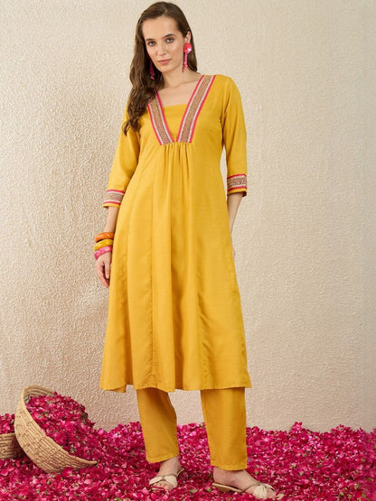 Indyancart IE Printed Square Neck Three-Quarter Sleeves Top With Trousers