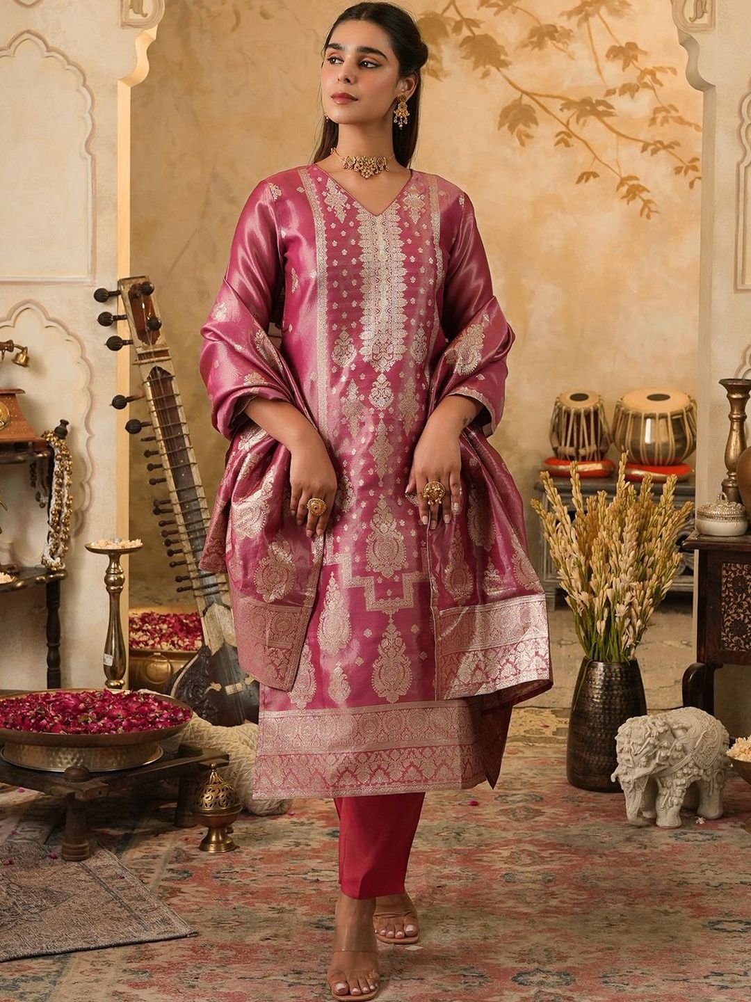 Women Regular Kurta with Trousers & With Dupatta