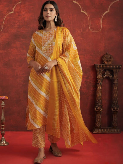 Women Ethnic Motifs Printed Kurta with Trousers & Dupatta