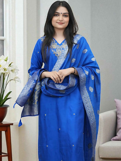 Indyancart SN Women's Floral Embroidered Thread Work V-Neck Straight Kurta With Trouser And Dupatta