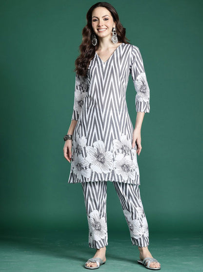 Indyancart IE Printed Top With Trousers Co-Ords