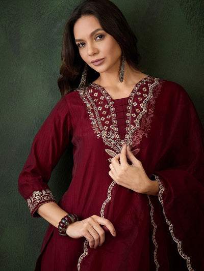 Indyancart SN Women's Floral Embroidered Straight Kurta & Trouser With Dupatta