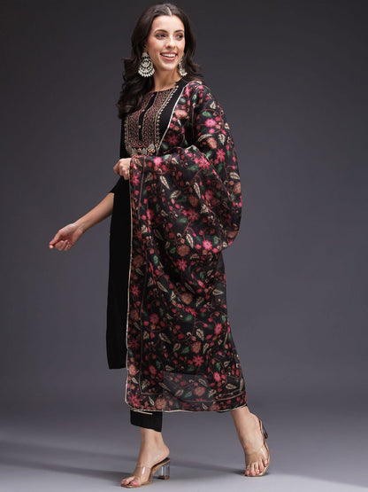 Indyancart SN Women's Floral Embroidered Kurta with Trousers & Dupatta