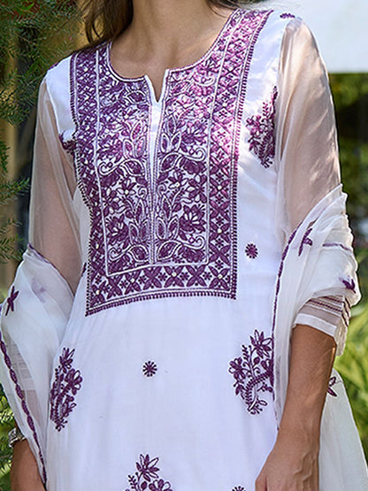 Women Floral Embroidered Regular Thread Work Kurta with Trousers & With Dupatta