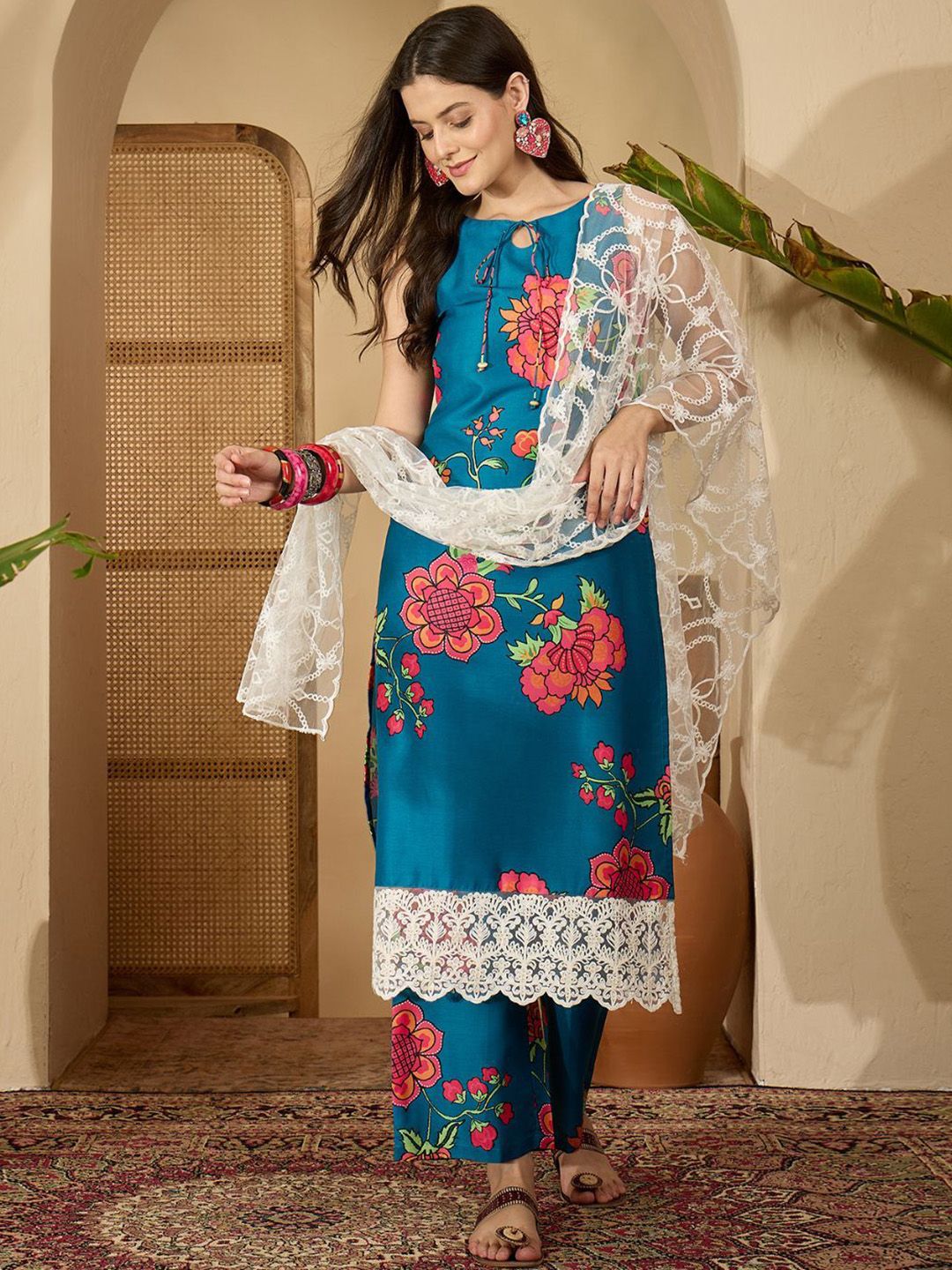 Indyancart SN Women's Floral Printed Straight Kurta & Palazzo With Dupatta