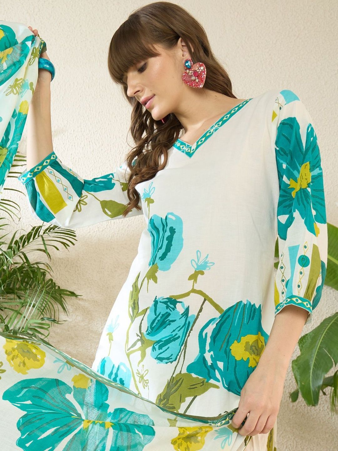 Floral Printed V-Neck Regular Pure Cotton Straight Kurta With Trousers & Dupatta