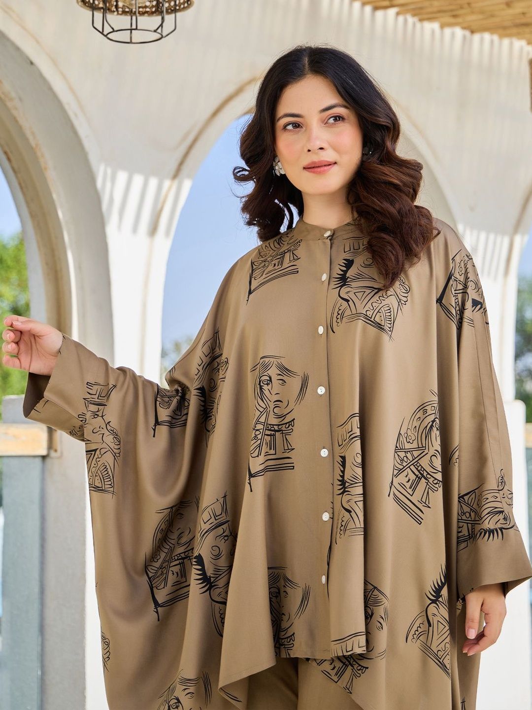 Women Ethnic Motifs Printed Band Collar Kaftan Kurta With Trouser