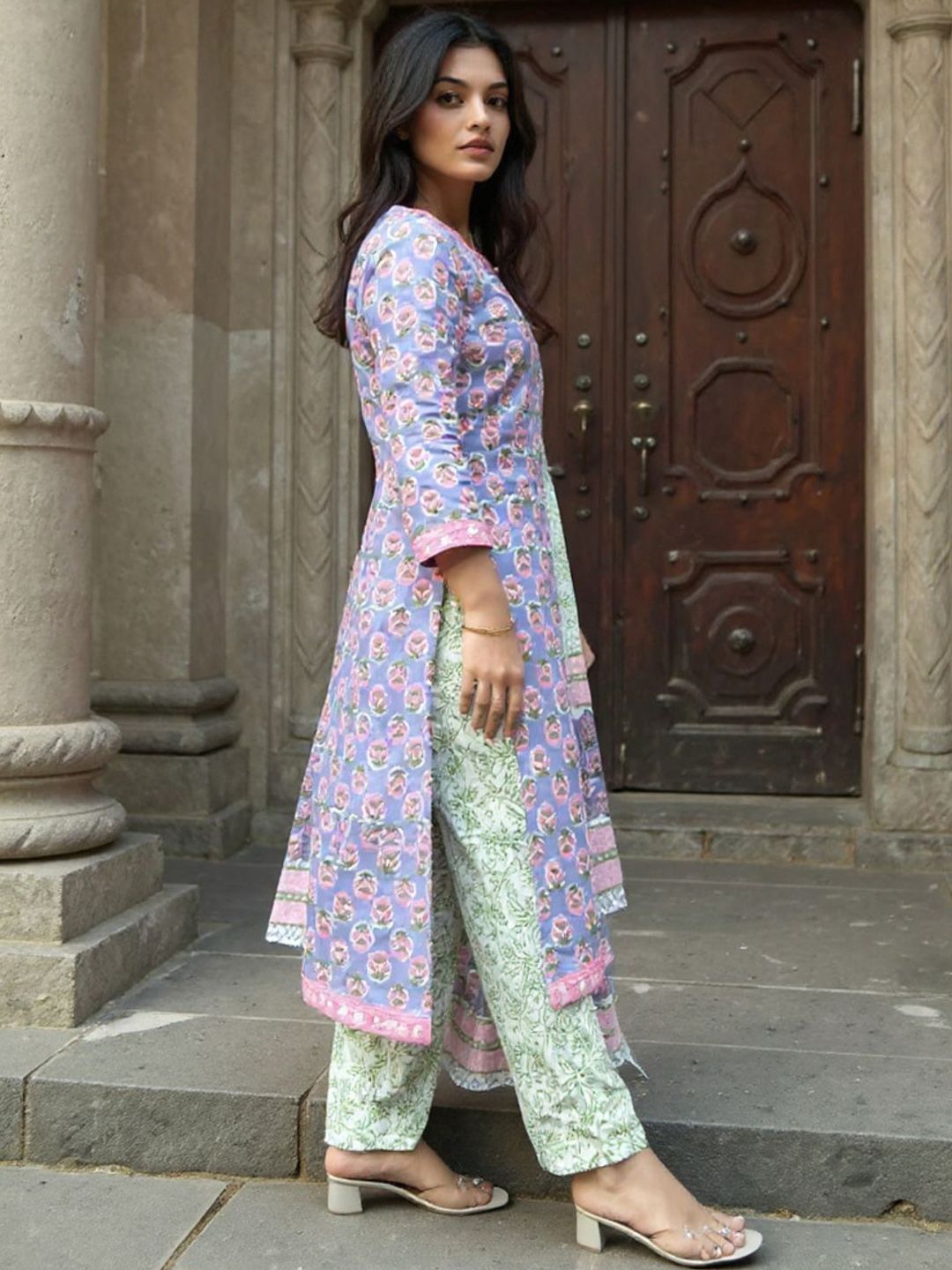 Floral Printed Round Neck Pure Cotton Straight Kurta With Trousers & Dupatta