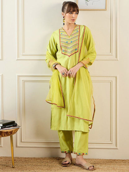 Indyancart IE Geometric Embroidered Thread Work Liva Straight Kurta With Trousers & Dupatta
