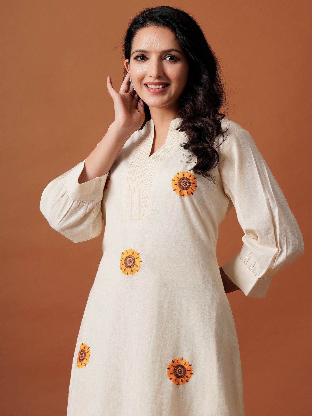 Indyancart IE Embroidered Mandarin Collar Pure Cotton A-Line Top With Trousers