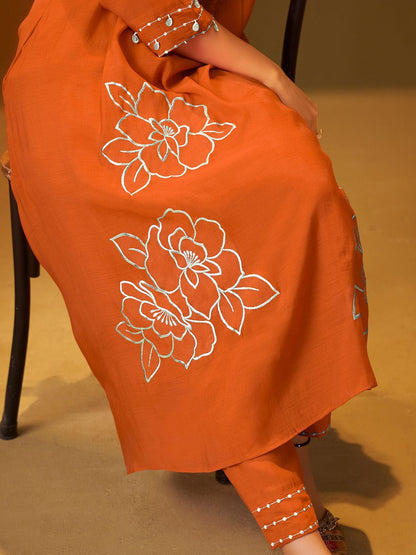 Women Floral Embroidered Regular Thread Work Kurta with Trousers