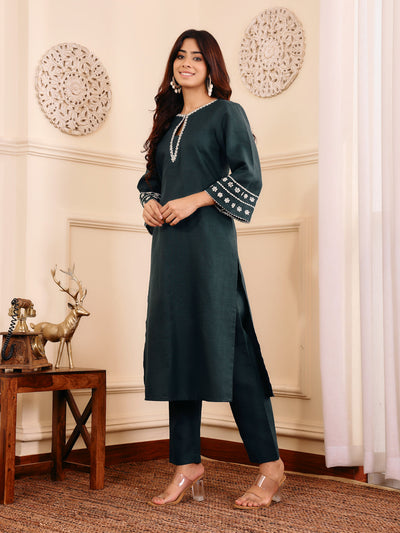 Indyancart VR Women's Bottle Green Embroidered Kurta Set