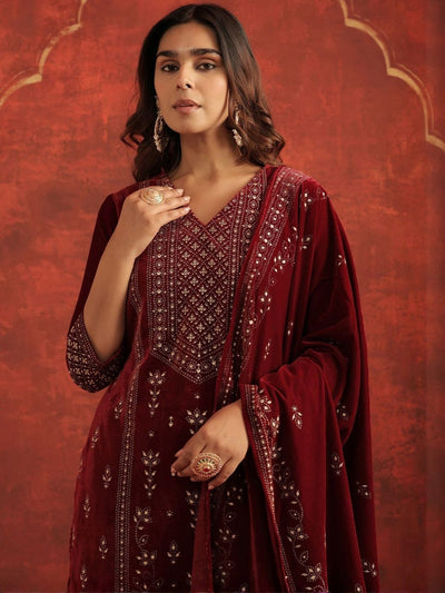 Dhiyona IE Women Ethnic Motifs Embroidered Kurta with Trousers & Dupatta