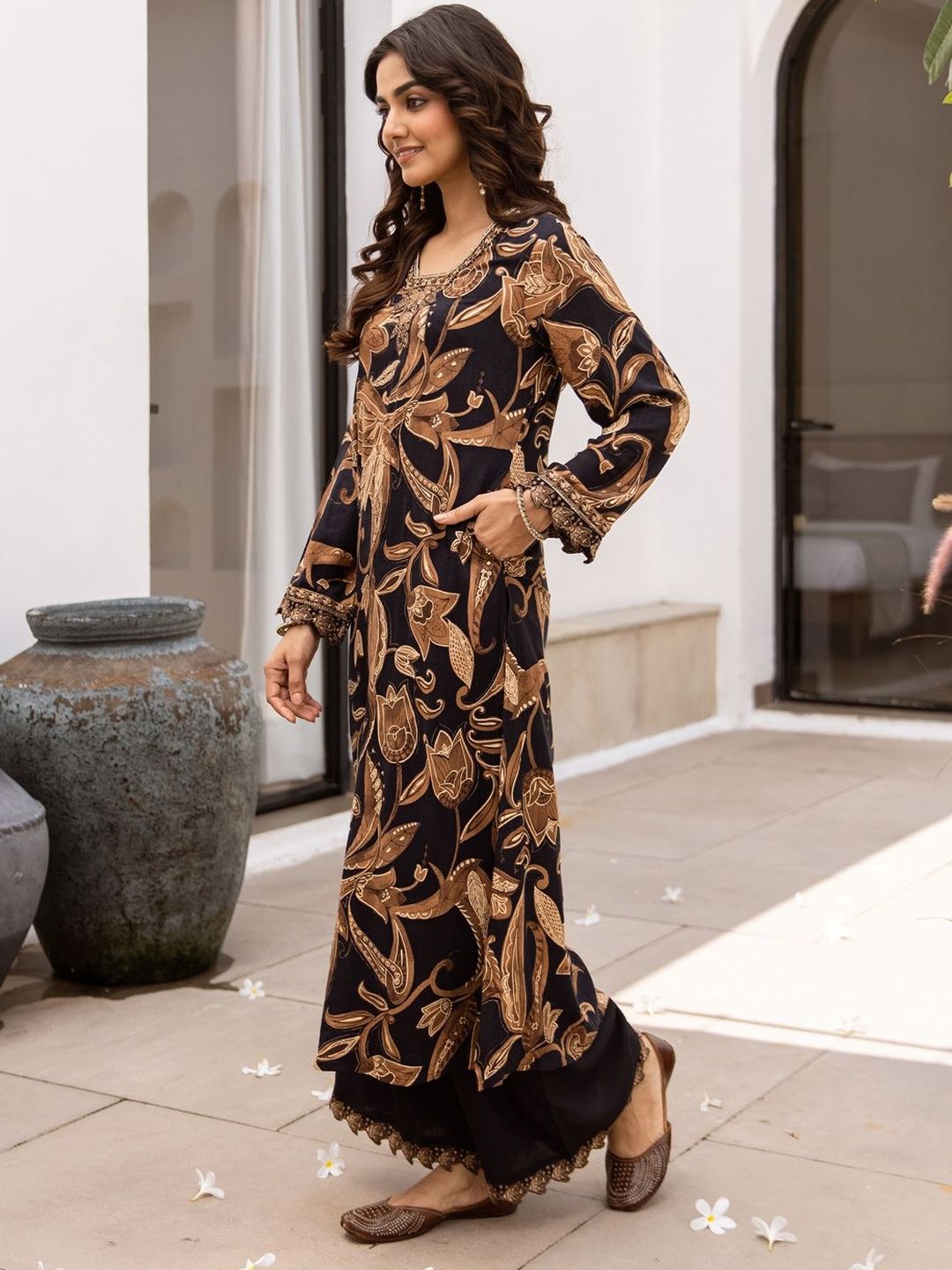 Women Ethnic Motifs Printed Regular Beads and Stones Kurta with Palazzos