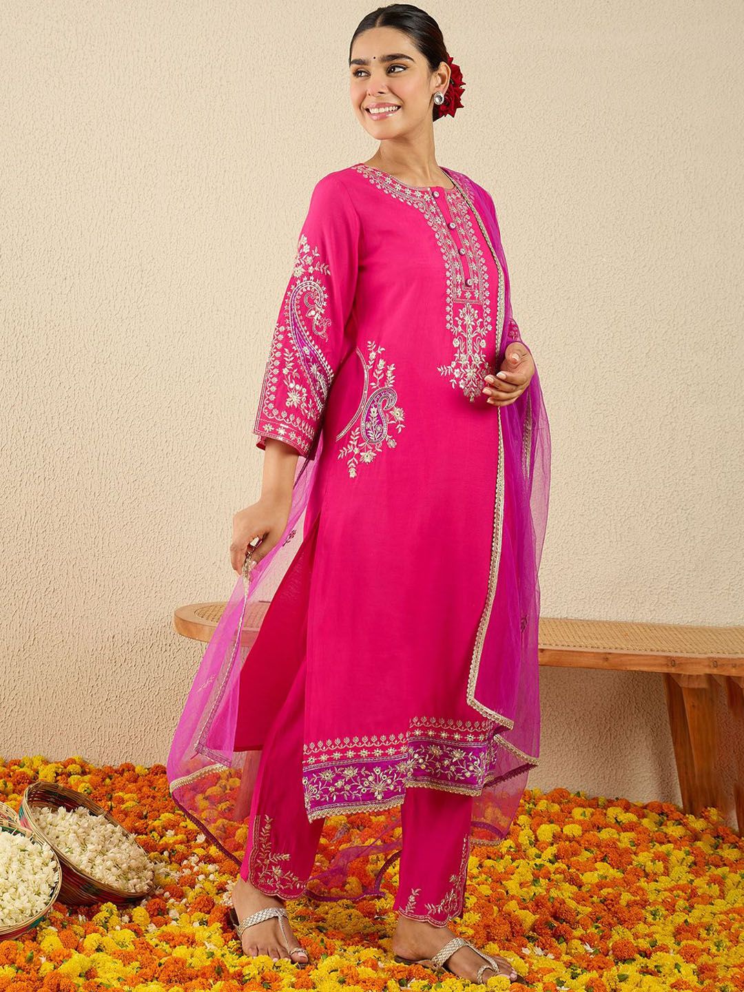 Women Ethnic Motifs Embroidered Regular Kurta Set With Dupatta
