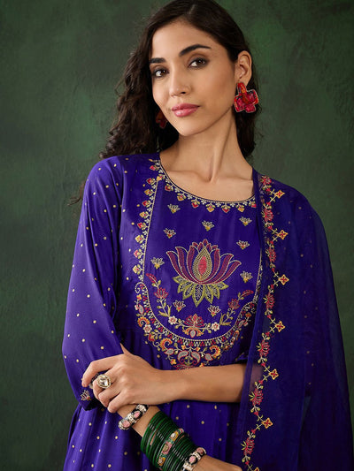 Indyancart SN Women's Floral Embroidered A Line Kurta & Trouser With Dupatta