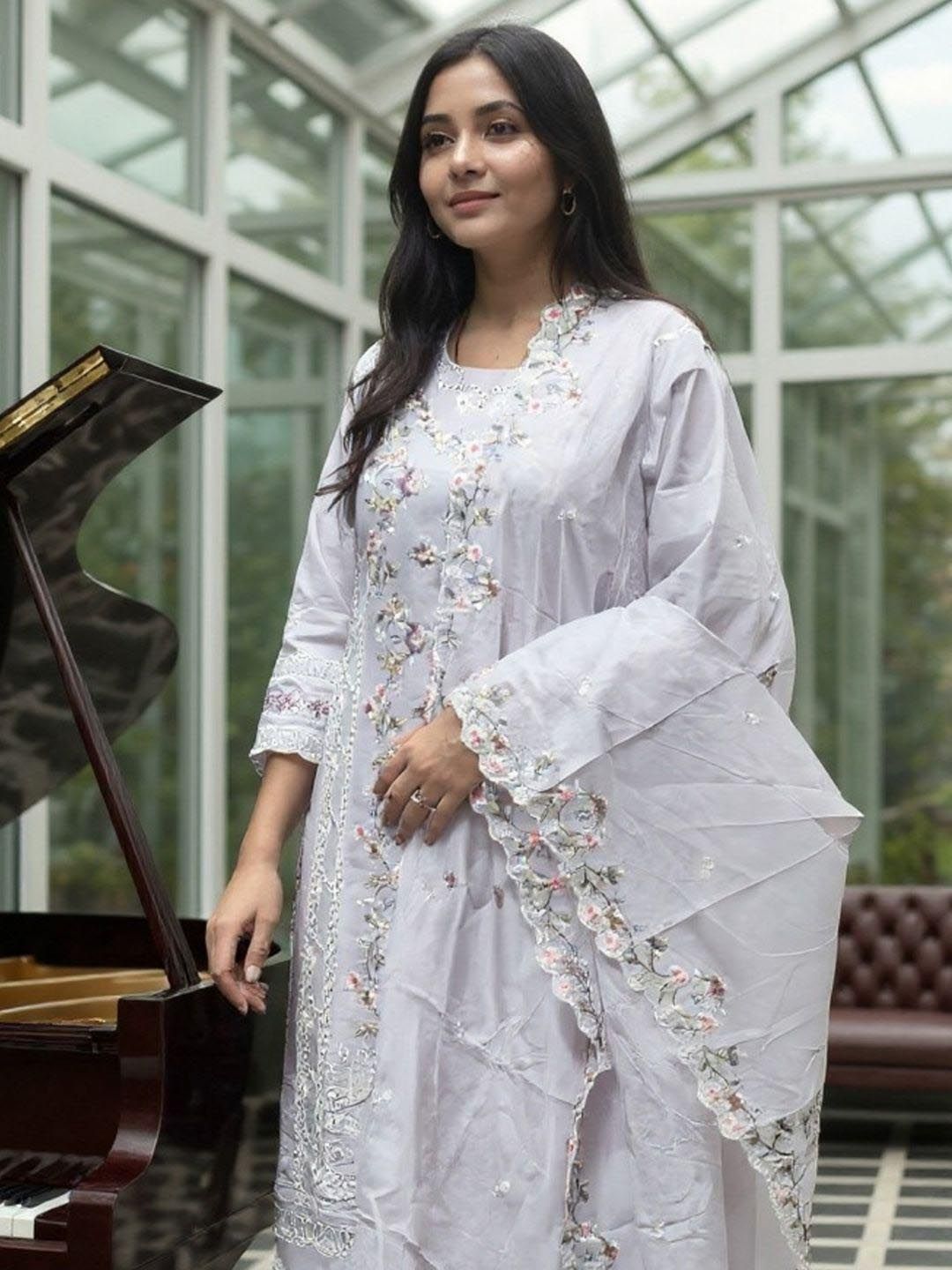 Floral Embroidered Thread Work Pure Cotton Kurta With Trousers & Dupatta