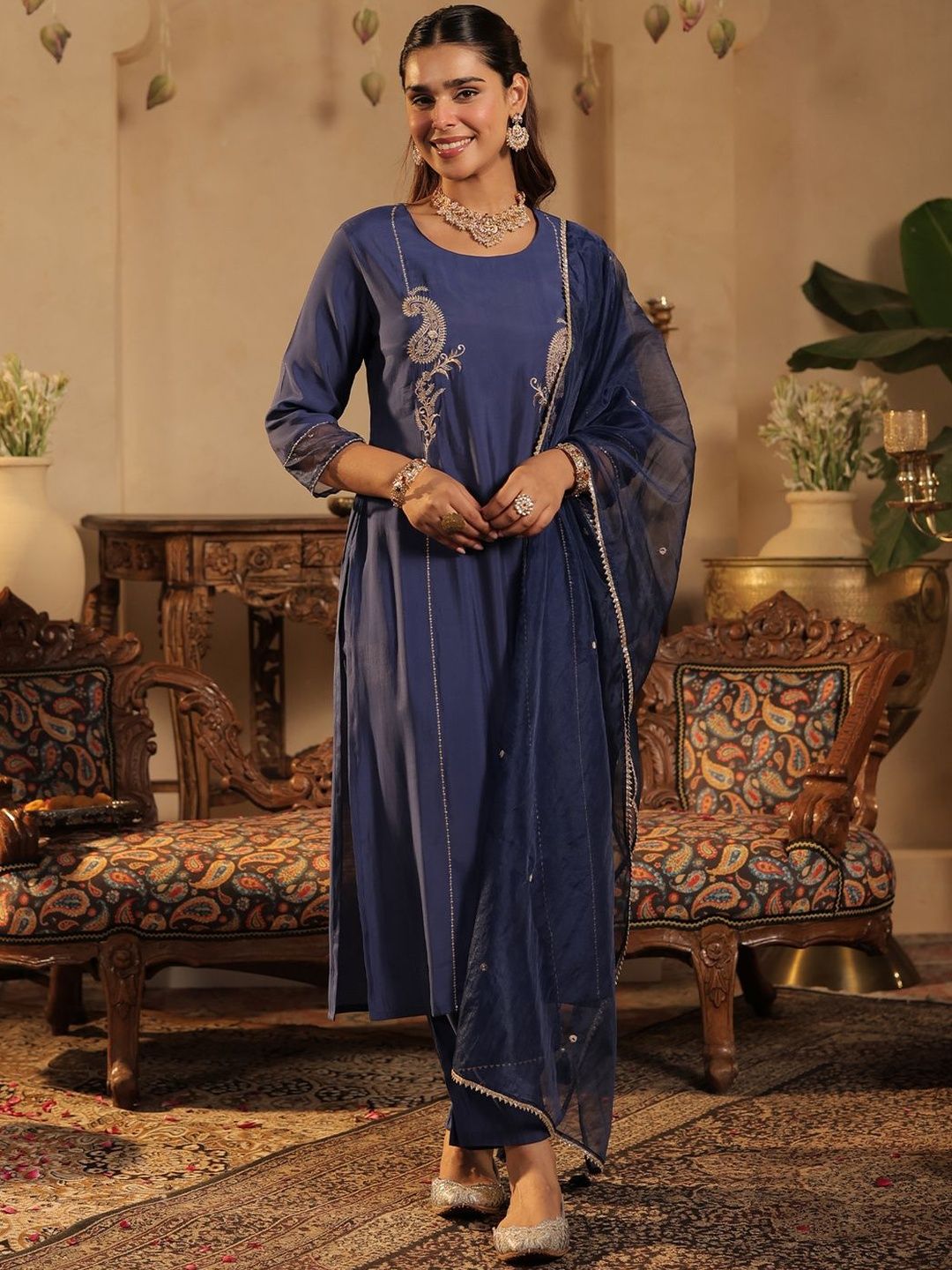 Women Paisley Embroidered Sequinned Kurta with Trousers & Dupatta