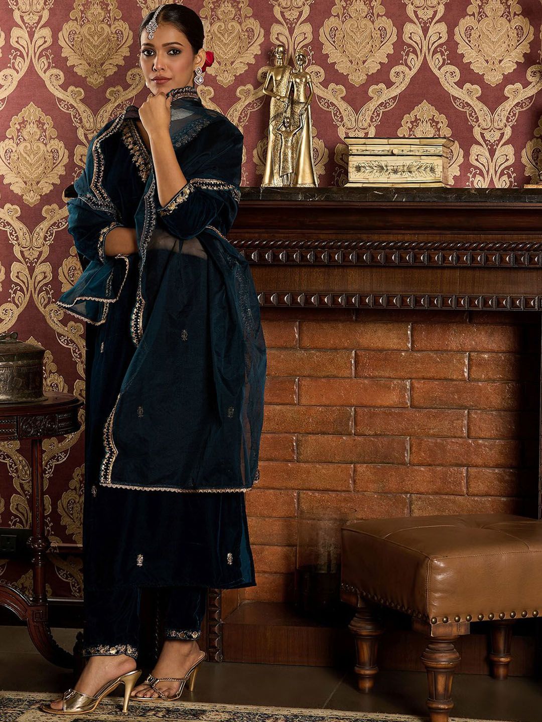 Indyancart IE Ethnic Motifs Embroidered Yoke Design Zari Liva Kurta With Trousers & Dupatta