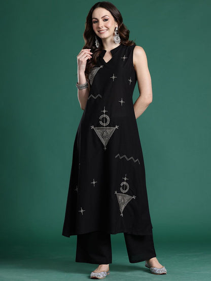 Indyancart IE Embroidered A-Line Top With Trousers Co-Ords