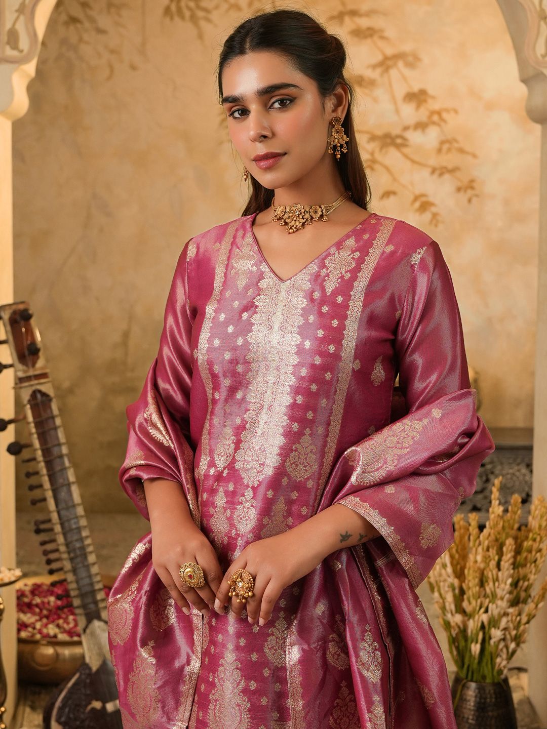Women Ethnic Motifs Woven Design Kurta with Trousers & Dupatta