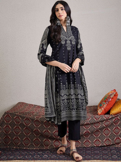 Indyancart IE Women Bandhani Printed Cotton Kurta with Trousers & Dupatta