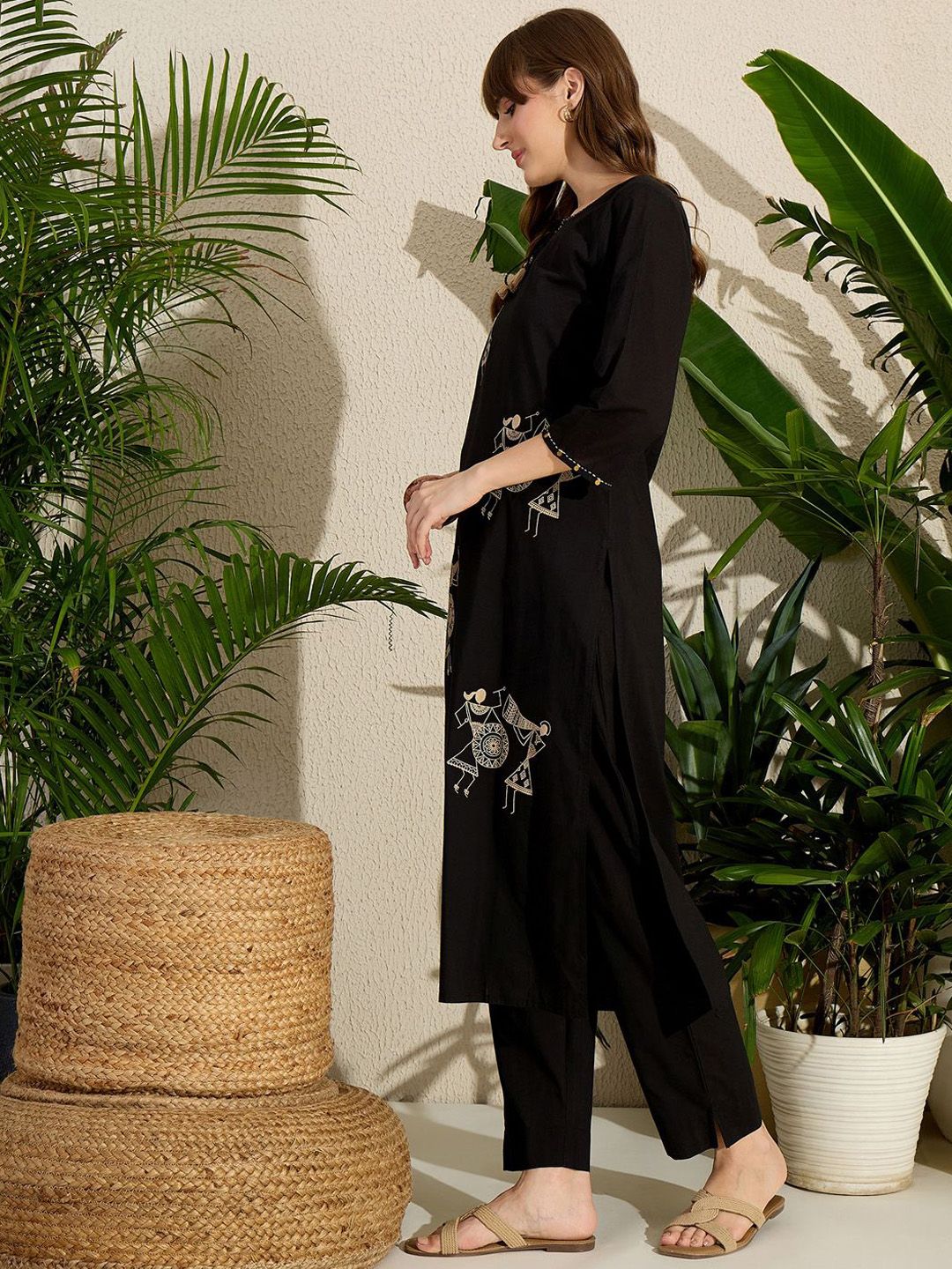 Indyancart IE Embroidered Round Neck Straight Pure Cotton Kurta & Trousers
