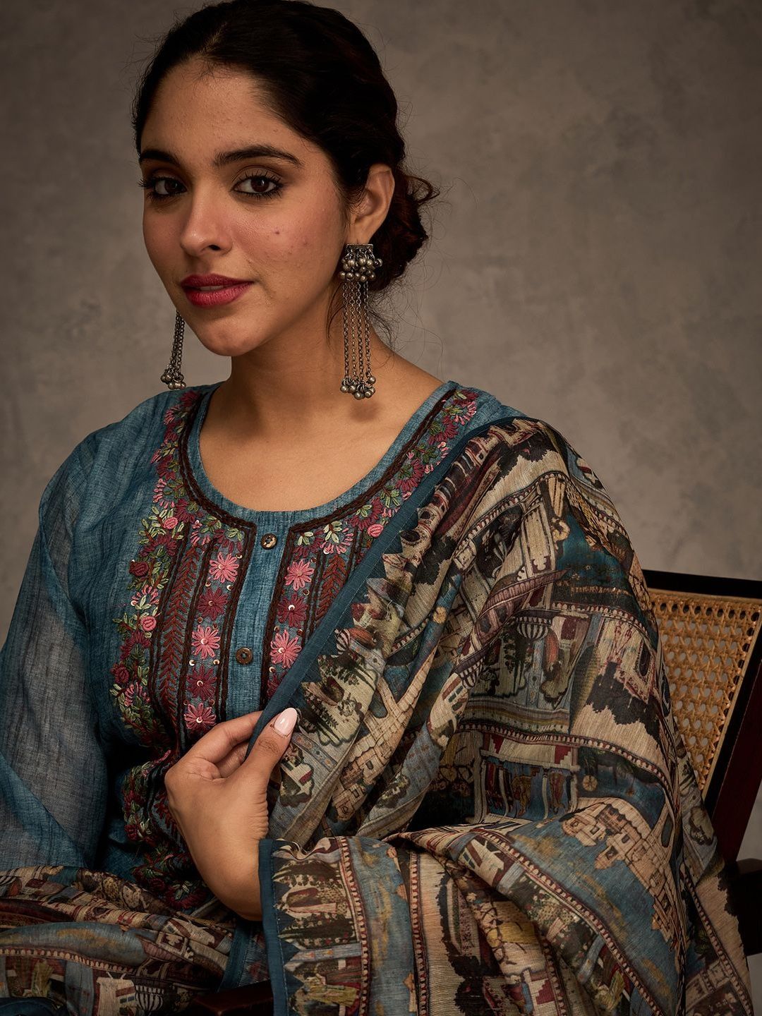 Ethnic Motifs Embroidered Chanderi Cotton Kurta & Trousers With Dupatta