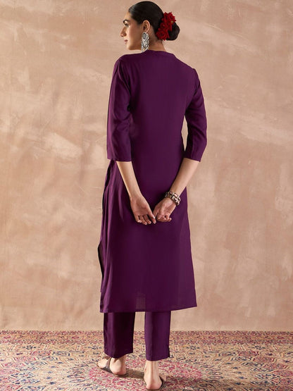 Floral Embroidered Mandarin Collar Thread Work Straight Kurta With Trousers