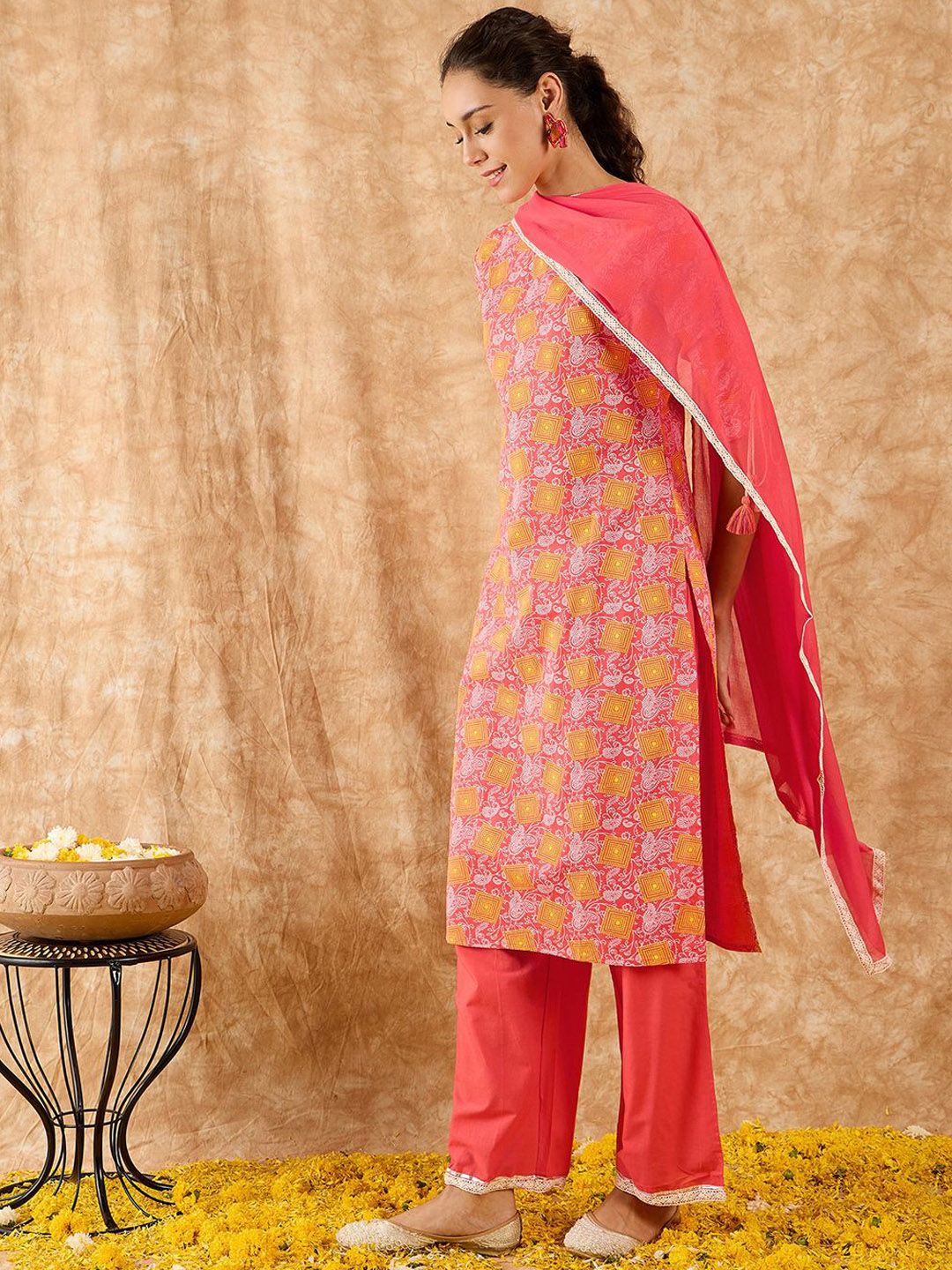 Paisley Printed Straight Kurta With Trousers & Dupatta