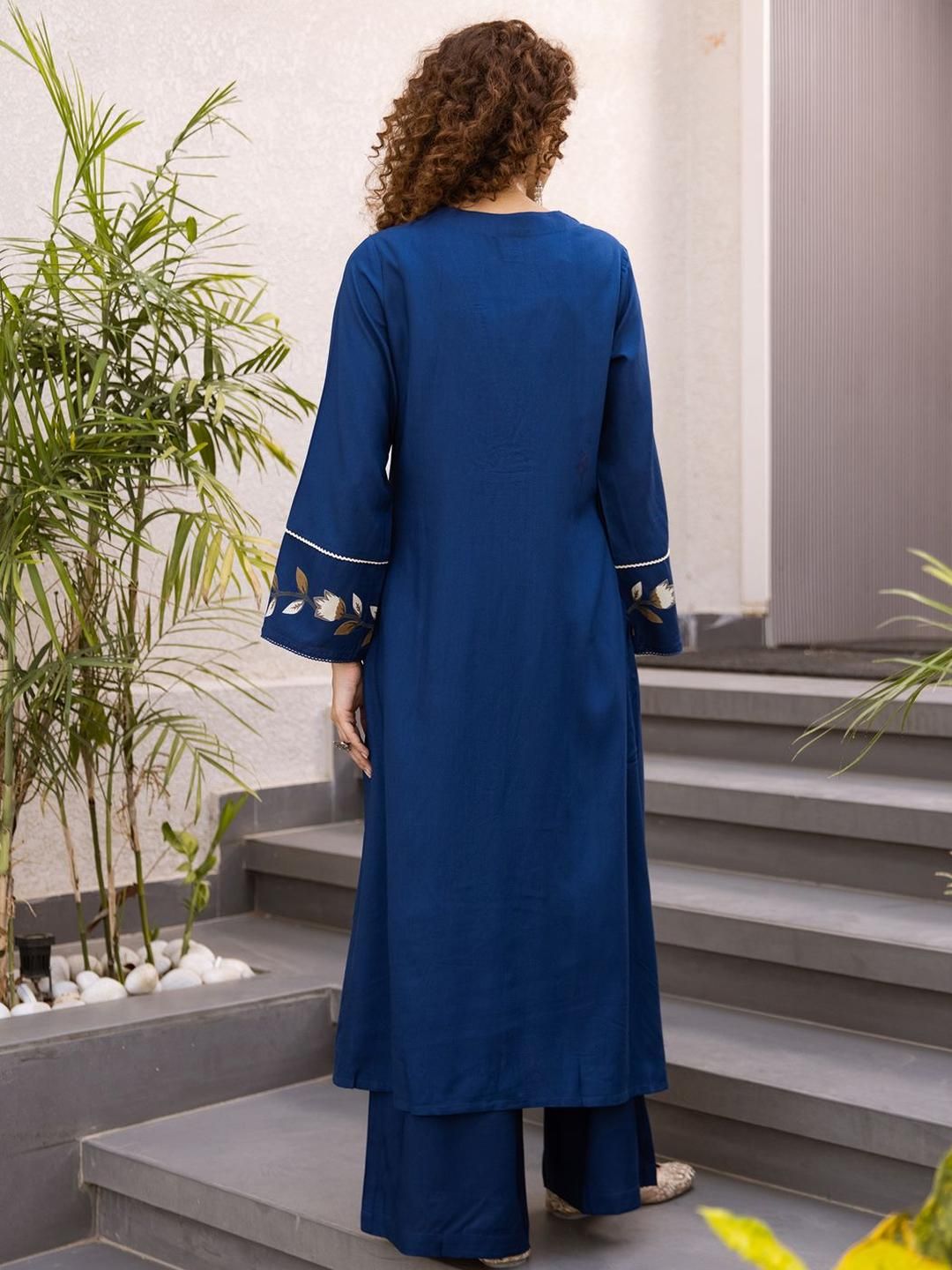Indyancart IE Printed V-Neck A-Line Top With Palazzo Co-Ords