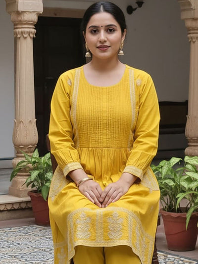 Indyancart IE Women Ethnic Motifs Embroidered Panelled Thread Work Cotton Kurta with Trousers