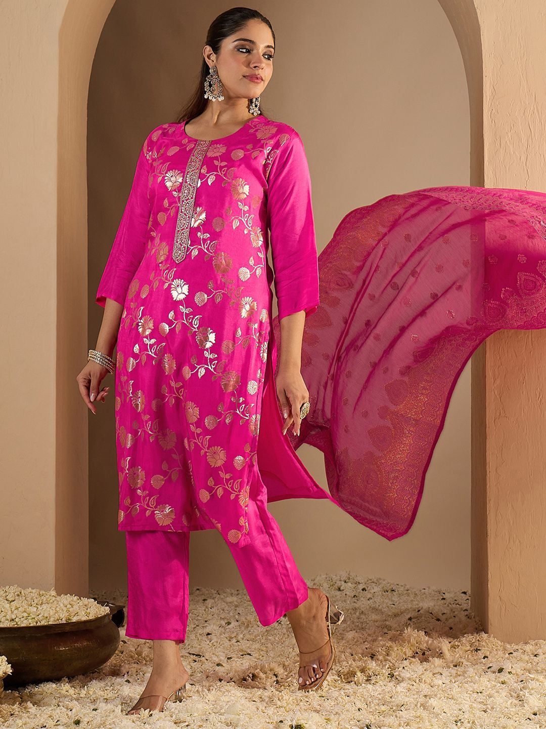 Floral Printed Straight Kurta With Trousers & Dupatta
